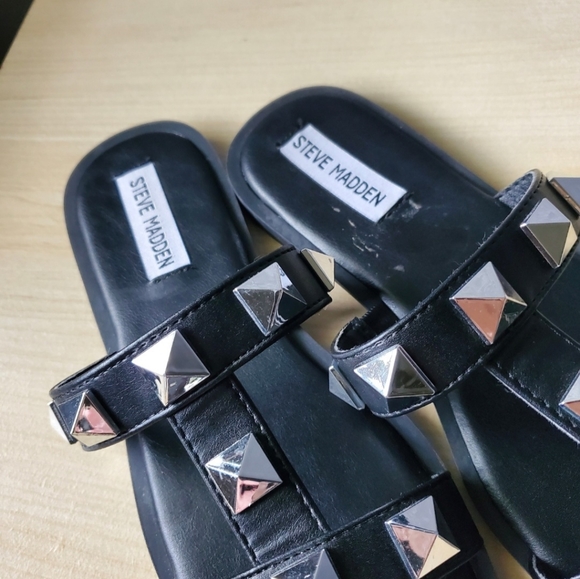 Steve Madden black and silver studded sandals - Picture 5 of 8